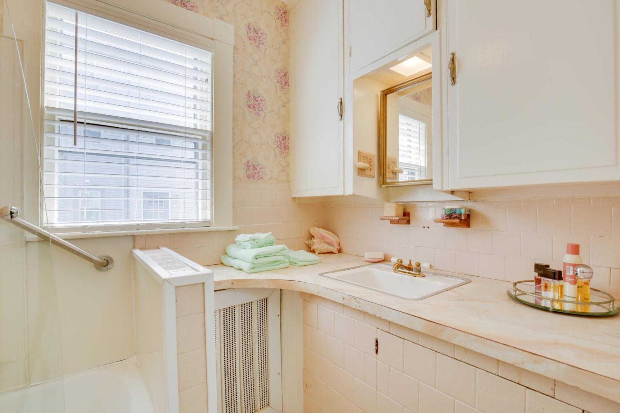 Quaint Beverly Townhome Walk To Beach And Downtown! Екстериор снимка