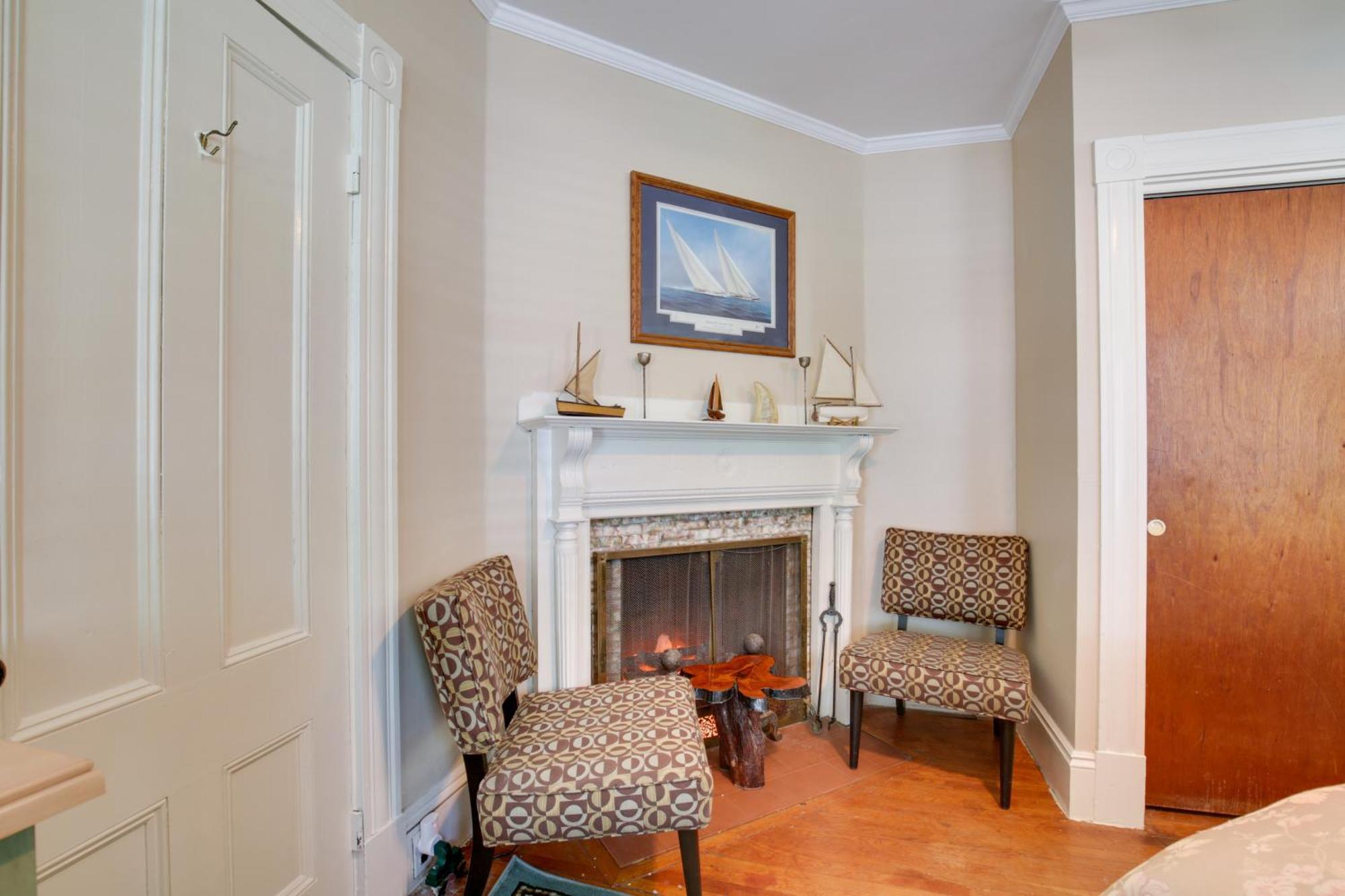 Quaint Beverly Townhome Walk To Beach And Downtown! Екстериор снимка